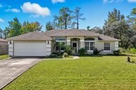 22 Pinetree Dr, Palm Coast, FL 32164